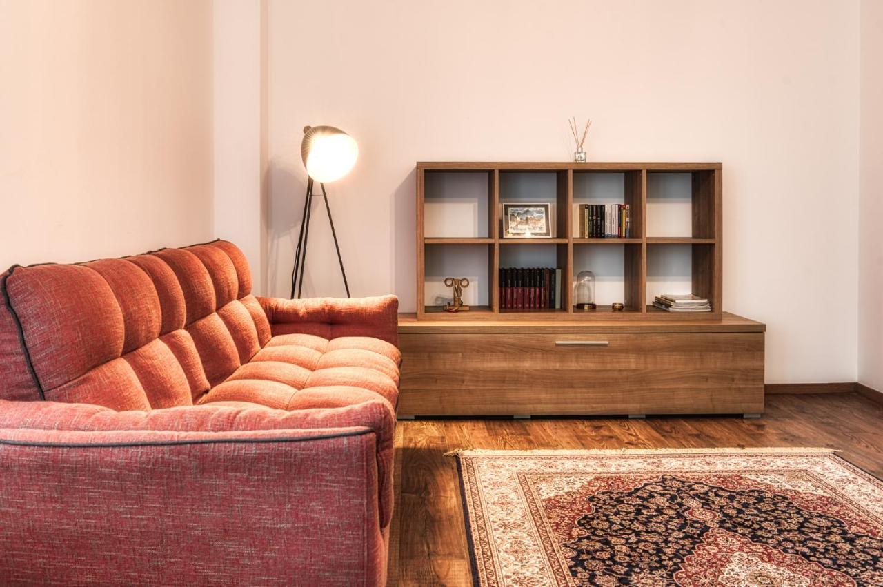 Nature Apartment - Minutes Away From The Old Town And Afi Mall براشوف المظهر الخارجي الصورة