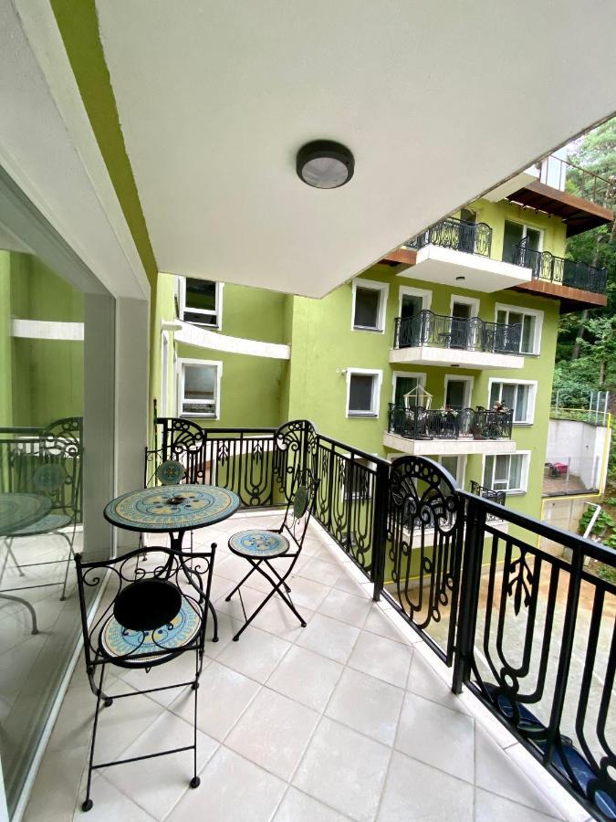 Nature Apartment - Minutes Away From The Old Town And Afi Mall براشوف المظهر الخارجي الصورة