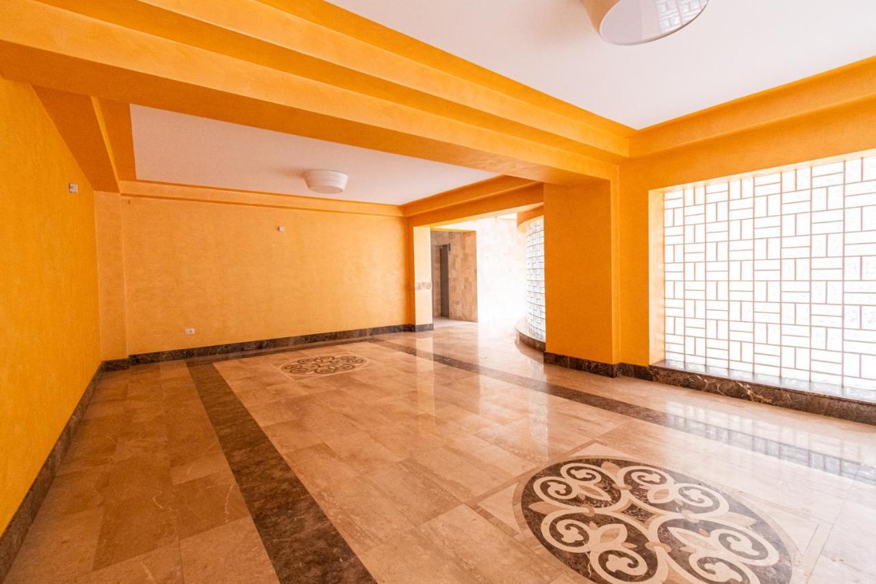 Nature Apartment - Minutes Away From The Old Town And Afi Mall براشوف المظهر الخارجي الصورة